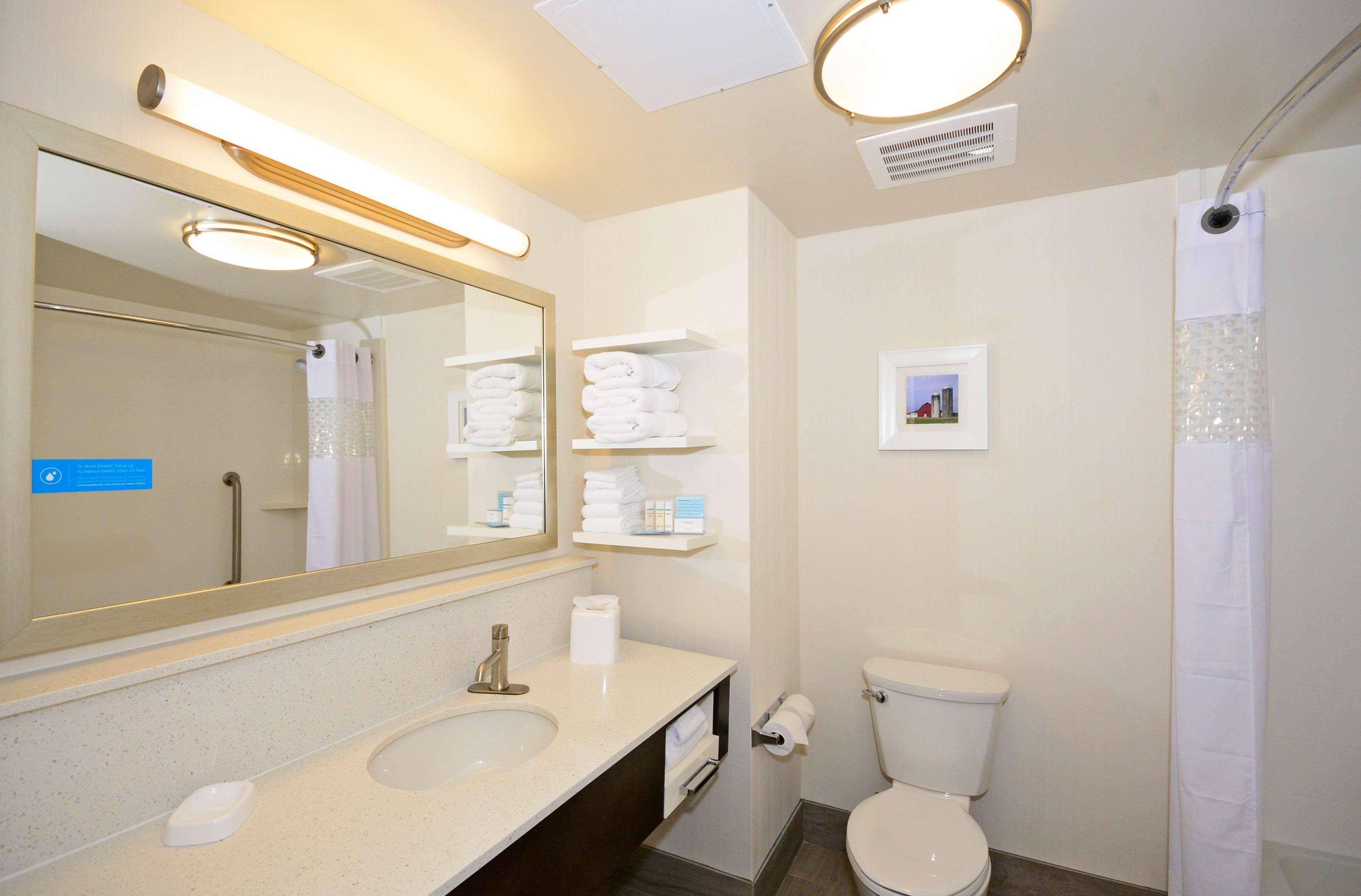 Hampton Inn Pulaski, Tn Екстериор снимка