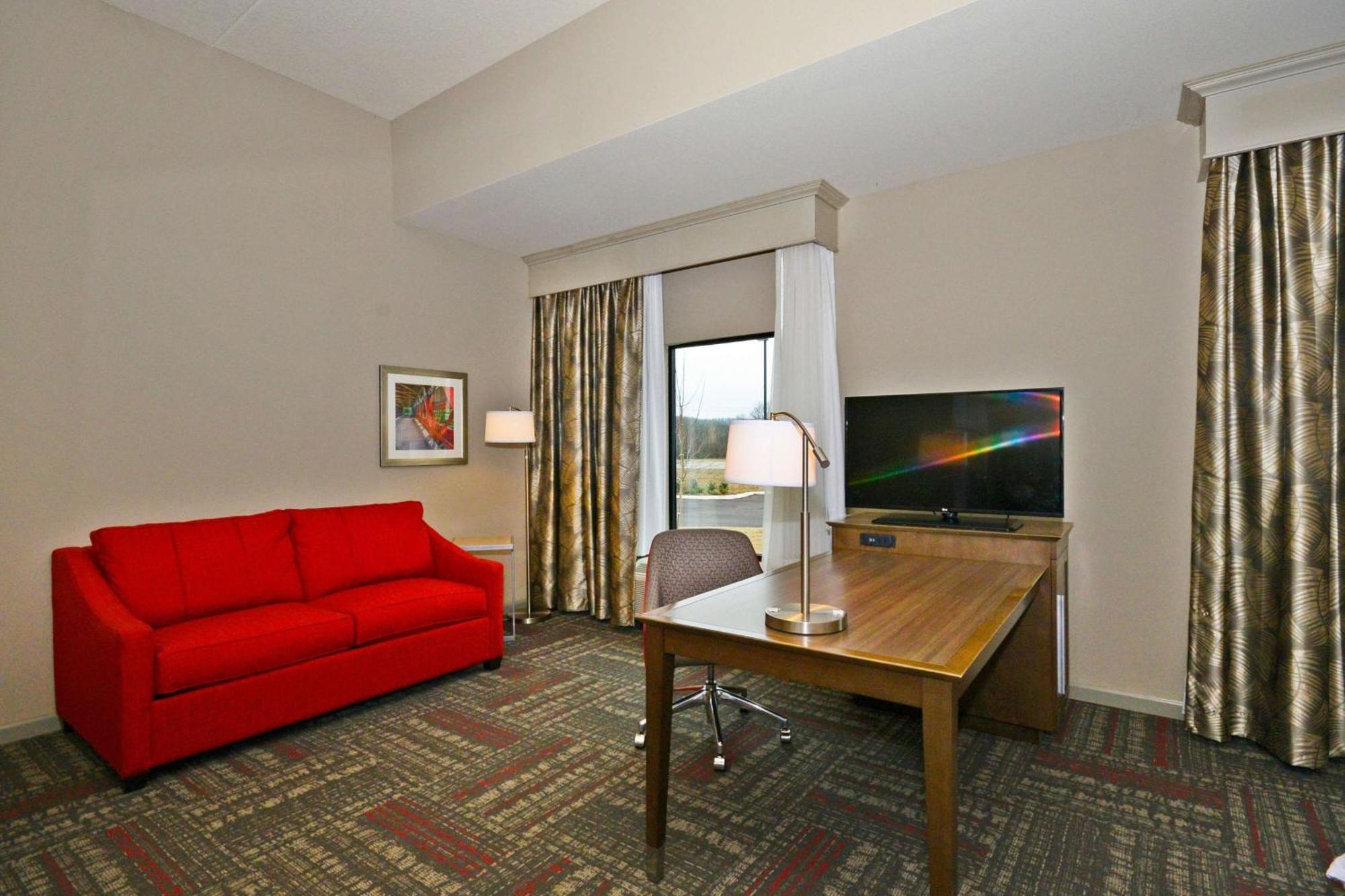 Hampton Inn Pulaski, Tn Екстериор снимка
